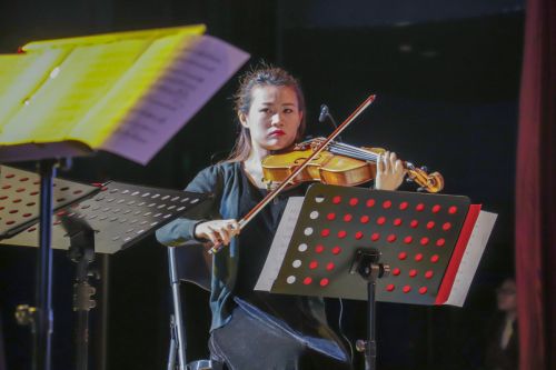 小提琴演奏者 学通社记者冯芷阳摄-2