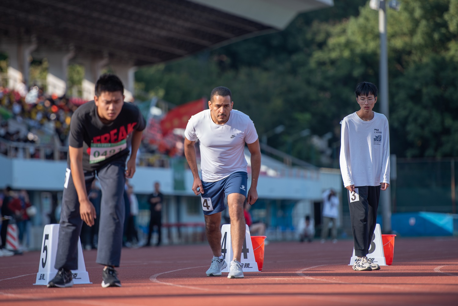 FAYEZ KHALAF MOURAD起跑（李明城 摄）