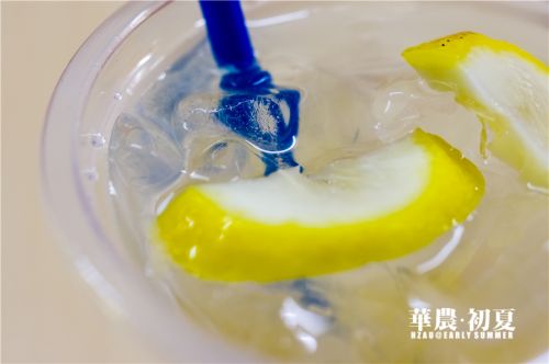 7.还是青睐于宿舍楼下小店的柠檬汽水