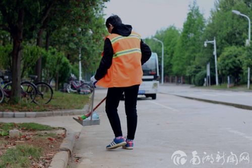 7.清洁工龚正云(2)