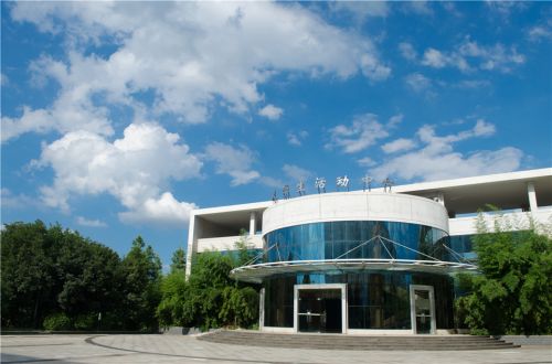 5.大学生活动中心