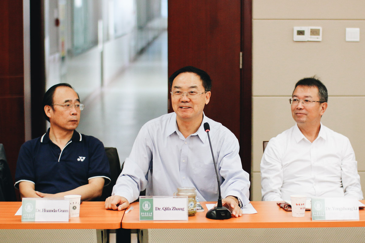 张启发院士发言【学通社记者黄可欣摄】