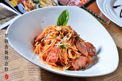 樟树底美食之罗勒香肠炒意粉