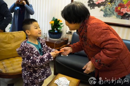 拜年拜年,收下您的祝福,也收下您的压岁钱