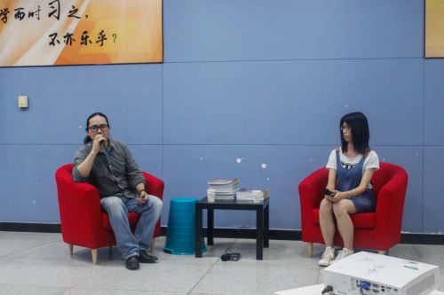 老师正进行讲解赵妍摄 (2)