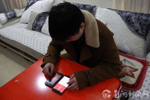 新年到,网络上刮起了“抢红包”风,除夕夜,疯抢大红包