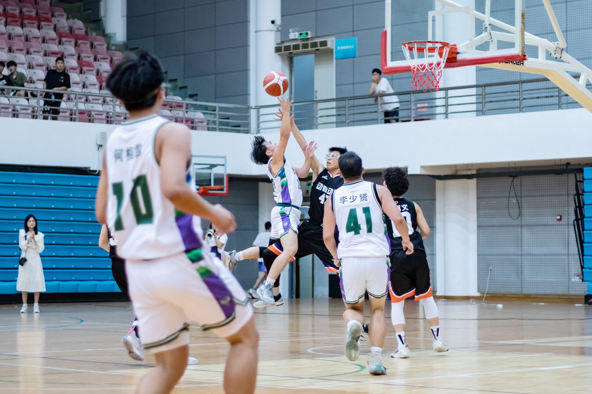 进攻与防守(学通社记者 程希怡 摄)
