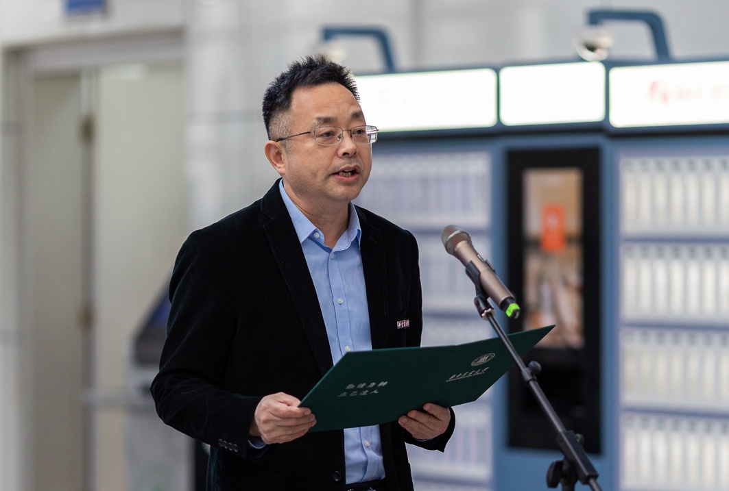 副校长青平致辞(学通社记者 周全 摄)_副本