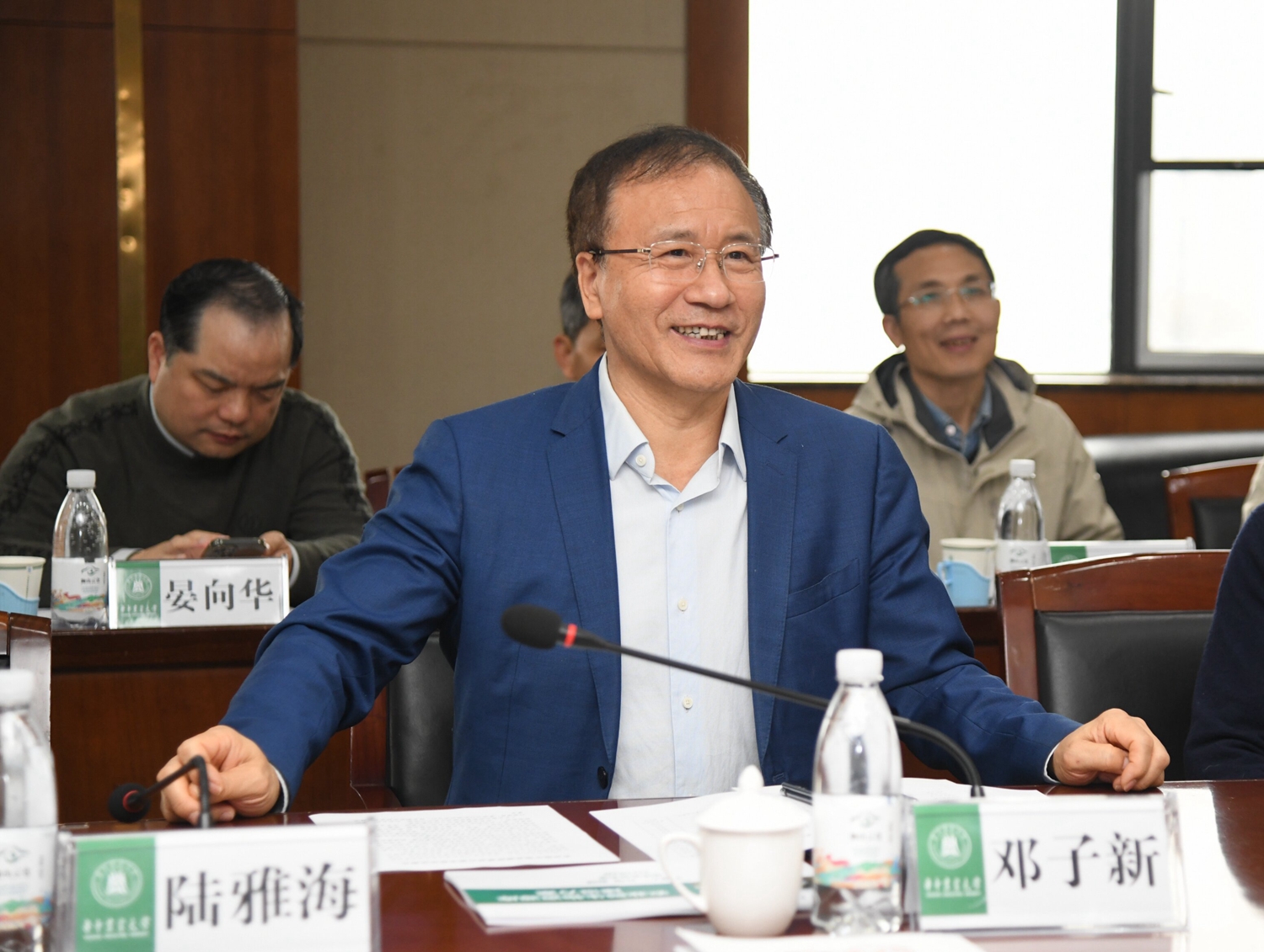 邓子新院士讲话(记者 徐行 摄)
