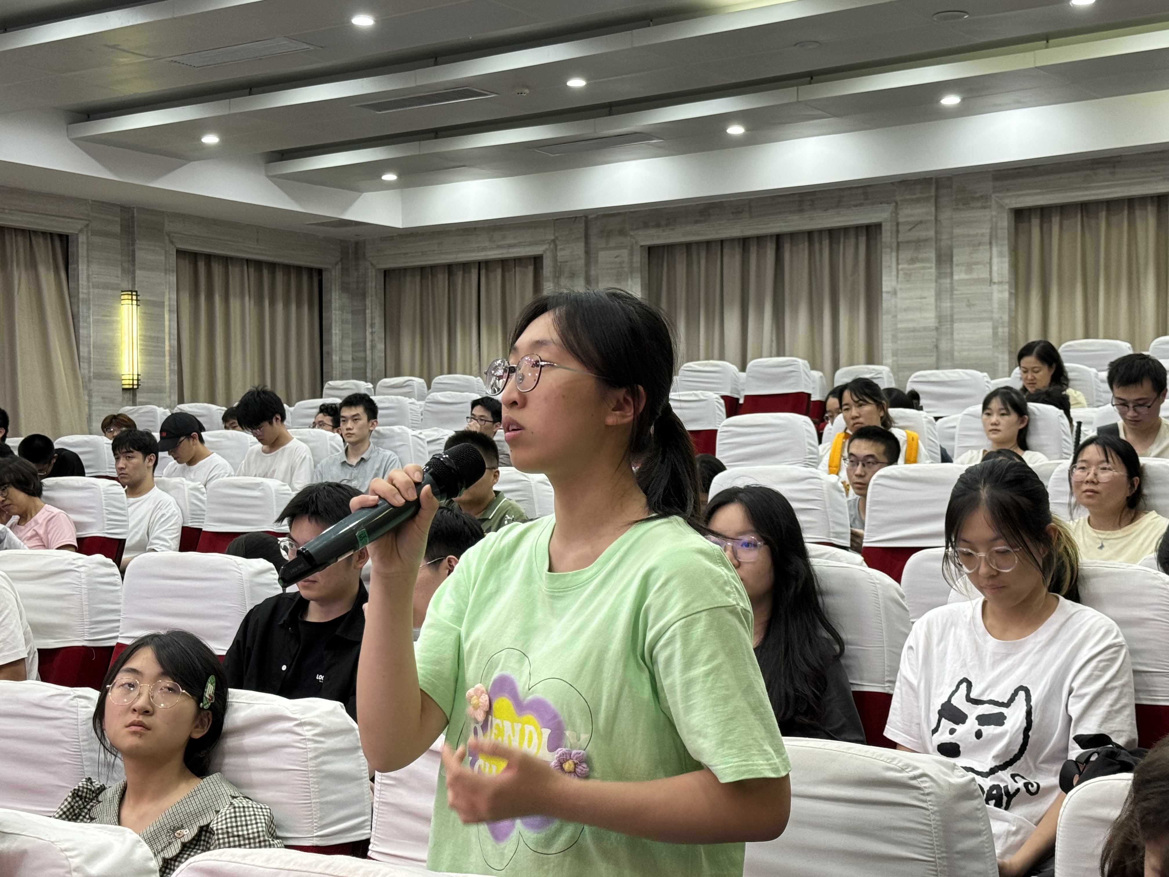 观众提问交流