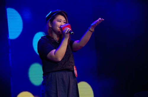 我校于诗乐演唱