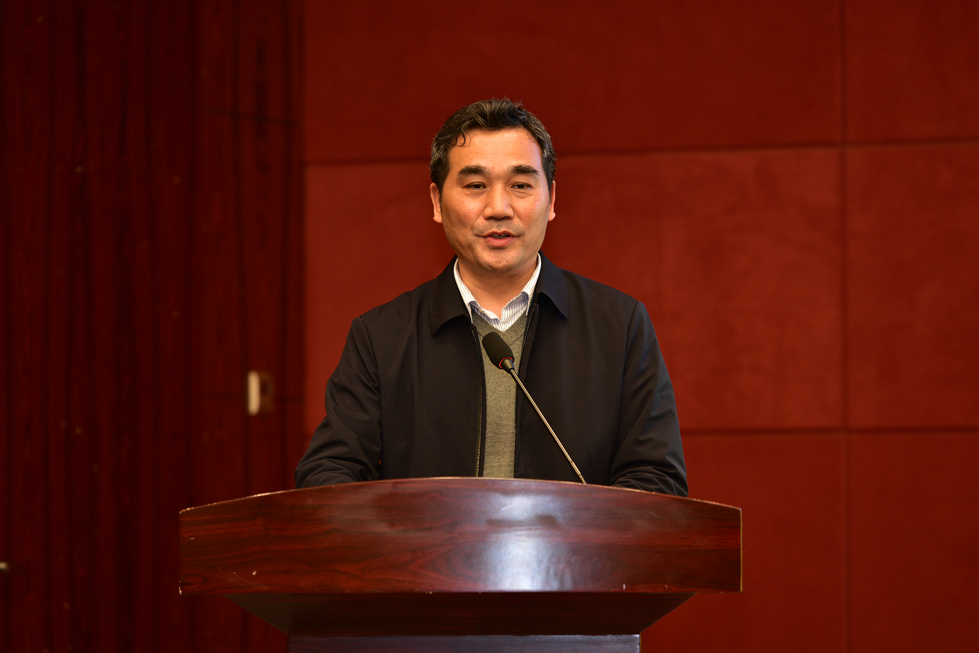 黄凤洪讲话(记者 刘涛 摄)