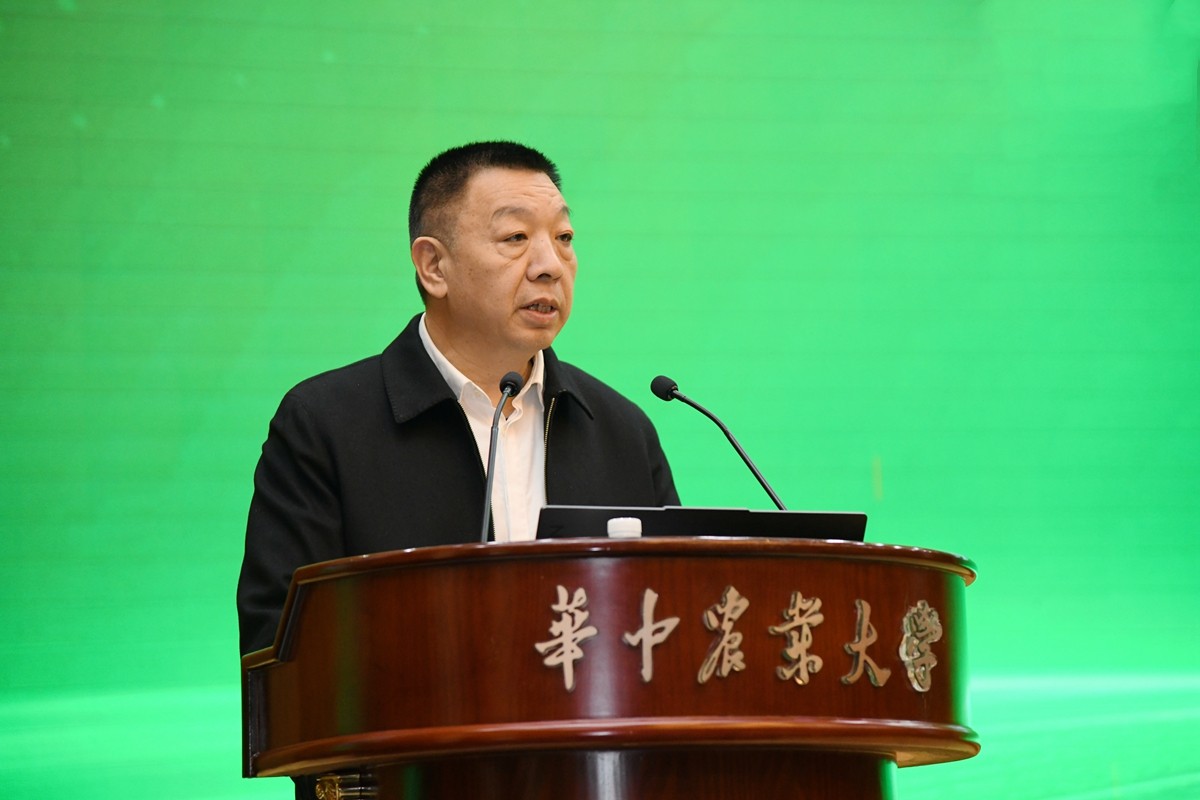 4 湖北省教育厅副厅长周启红致辞（徐行 摄）