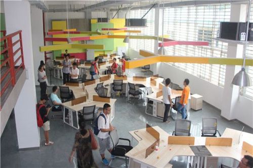 参观嗅钛工坊_副本