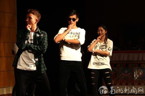 具有现代感的舞蹈