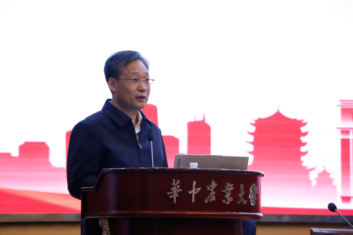 湖北省社会科学联合会党组书记、常务副主席刘爱国讲话(通讯员 周子恒 摄)