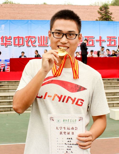 冯慧-周敦豪人物专访