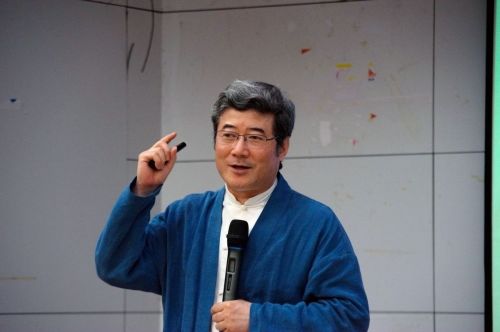 李任飞教授诉说管子人生 供图李睿昌