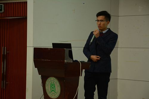 陆鑫君与大家交流分享