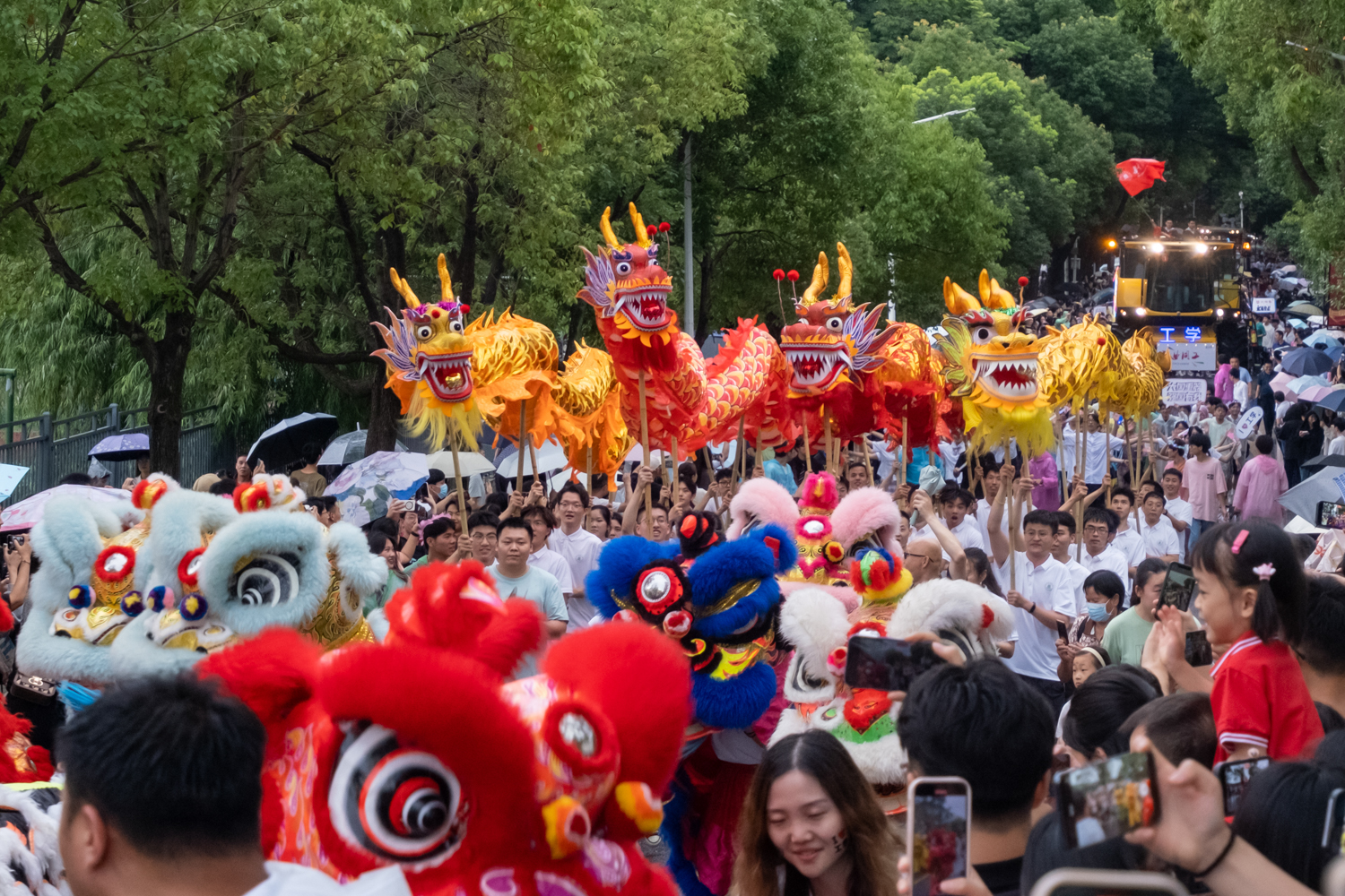 狮子山巡游（学通社记者 王博炜 摄）