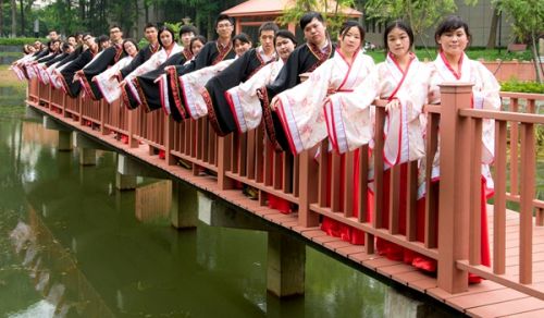 yq0KEVV5EaiAWrjLAAXEEHh7mbo153