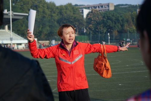 老师为同学们讲解