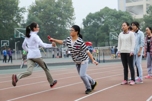 接力【王丹妮】