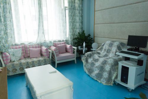 音乐治疗室 伍儆人