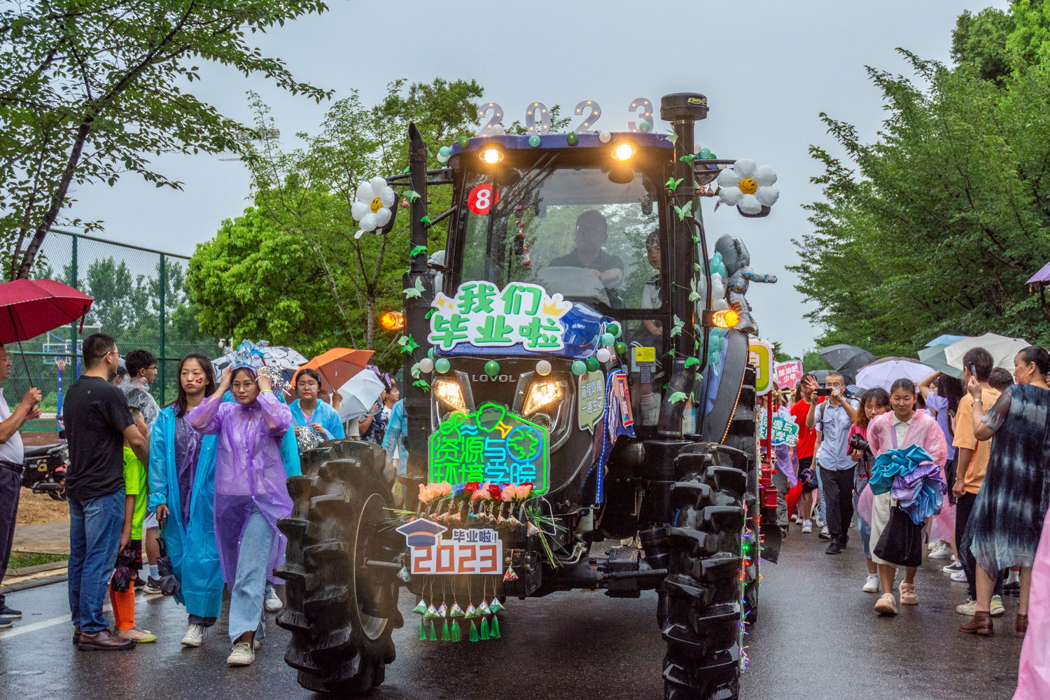 资源与环境学院车队（学通社记者 周仁杰 摄）-19