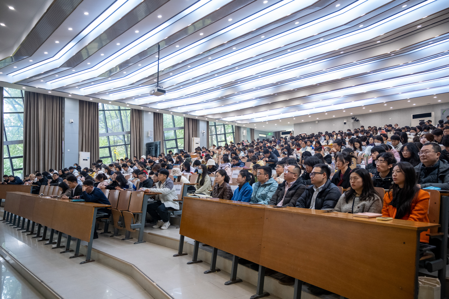 会场全景（学通社记者 王博炜 摄）